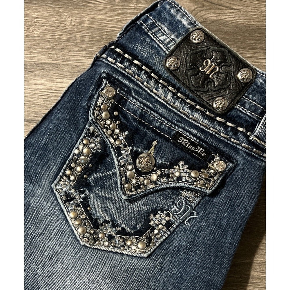 Miss Me Signature Jeweled Flap Pocket Low Rise Boot Stretch Jeans SZ 27 (28x28)